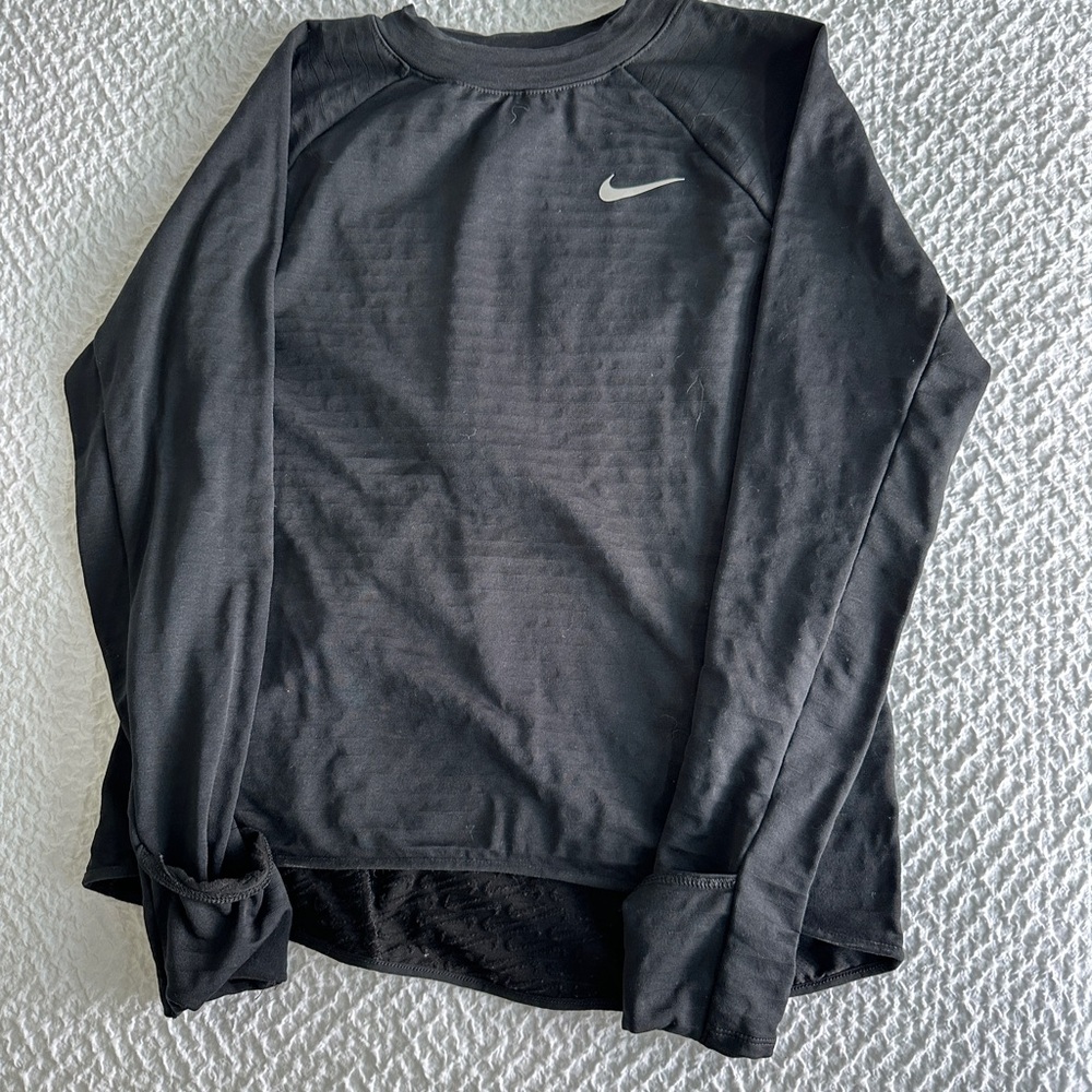 nike therma fit running long sleeve
